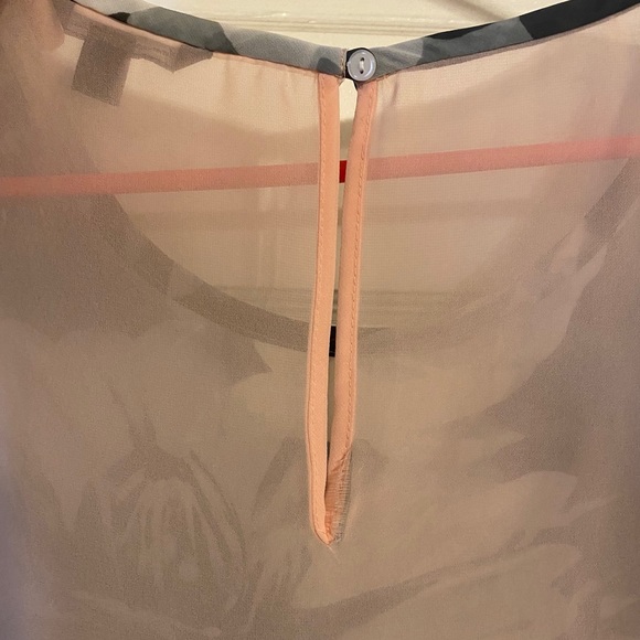 Gently worn American Eagle size small sheer top - Picture 3 of 5